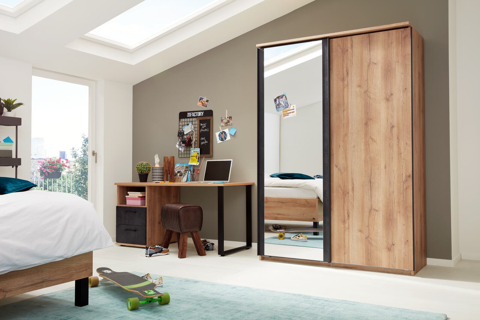 Interliving Schwebetürenschrank Serie 1701