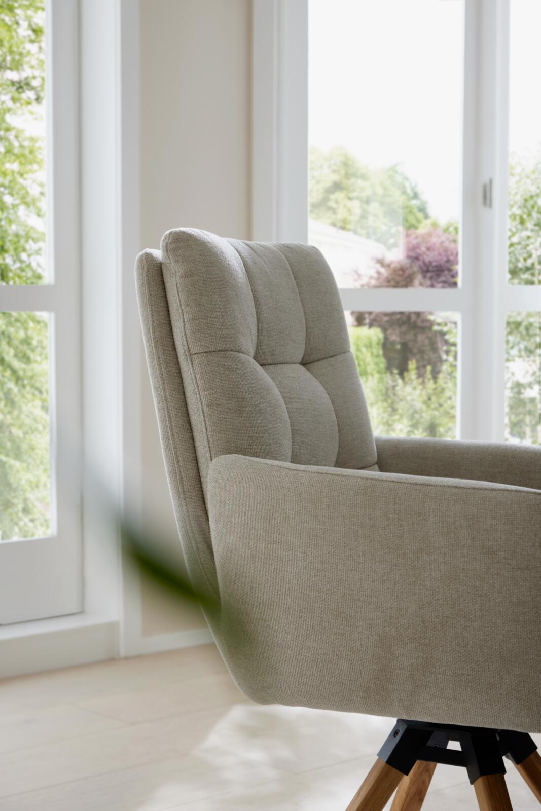 Interliving Armlehnstuhl Serie 5116